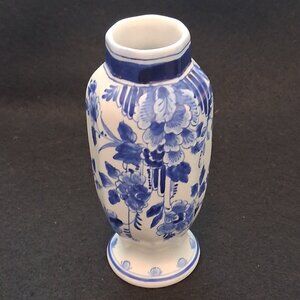 Royal 1969 Delft Hand Painted 5.5" Octagonal Vase De Porceleyne Fles MH van Oort